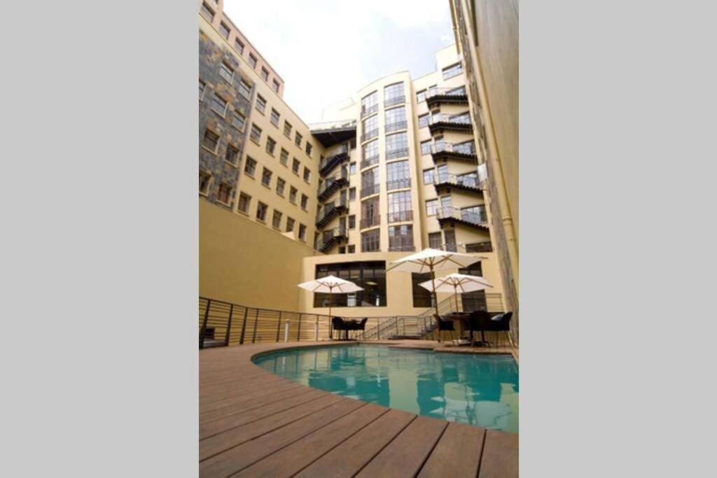 Mabungubwe Hotel Apartments - Home Away From Home Γιοχάνεσμπουργκ Εξωτερικό φωτογραφία