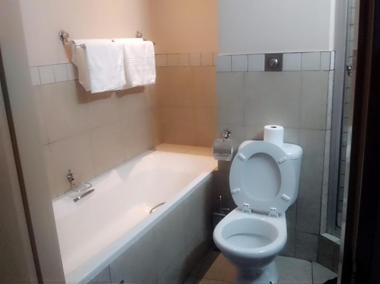 Mabungubwe Hotel Apartments - Home Away From Home Γιοχάνεσμπουργκ Εξωτερικό φωτογραφία