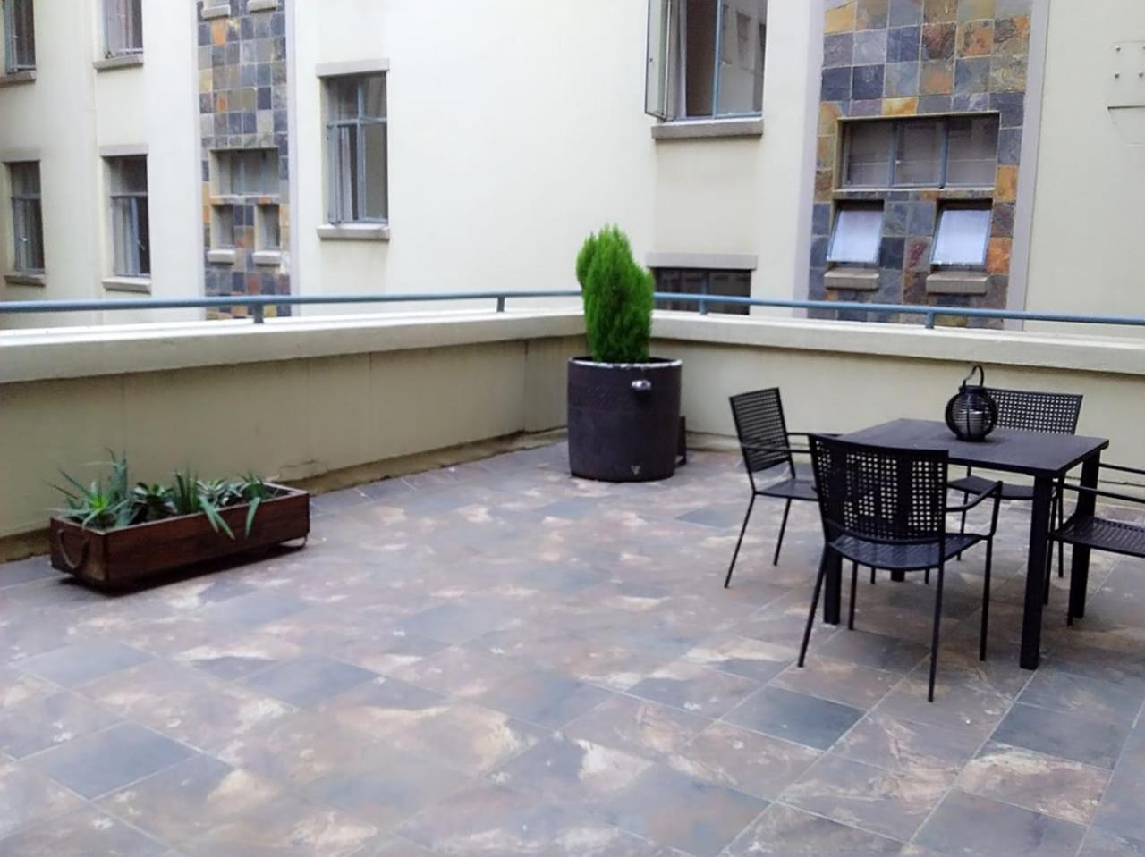 Mabungubwe Hotel Apartments - Home Away From Home Γιοχάνεσμπουργκ Εξωτερικό φωτογραφία